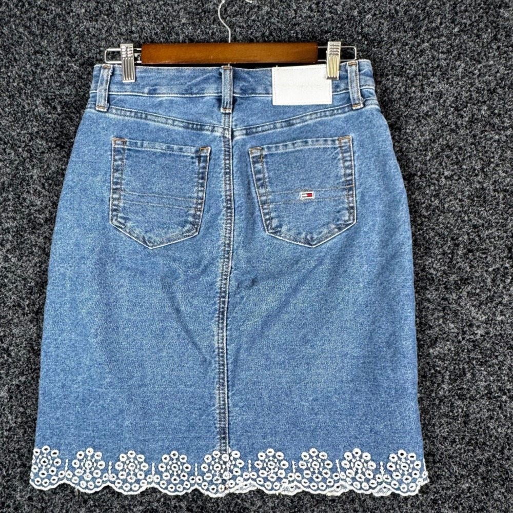 Tommy Jeans Denim Mini Skirt Eyelet Lace Hem Medium Wash Blue Womens Size 0 - Picture 5 of 6
